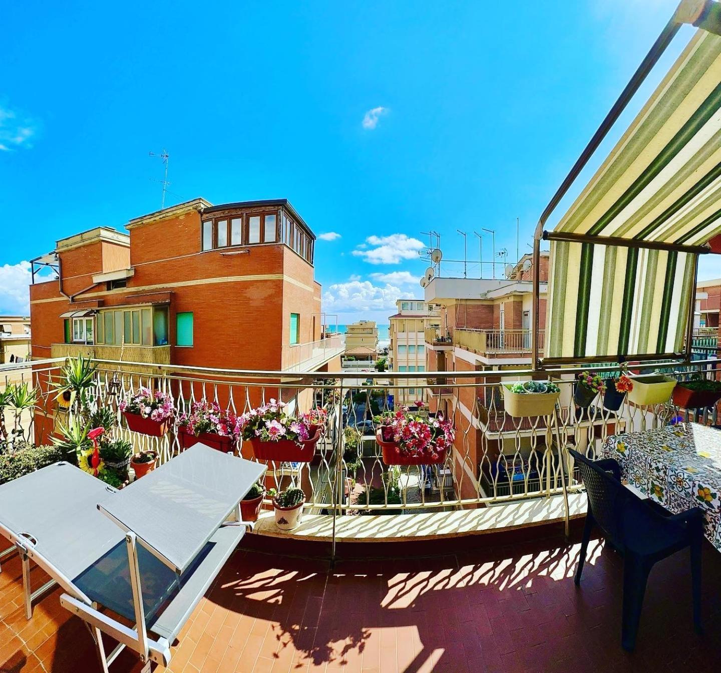 Penthouse Salus Sea View Terrace Apartman Lido di Ostia Kültér fotó